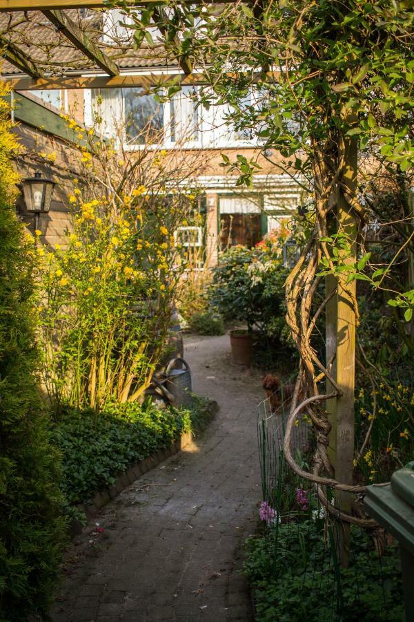 B&B Aan Het Park アイントホーフェン エクステリア 写真