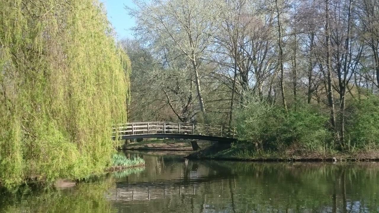 B&B Aan Het Park アイントホーフェン エクステリア 写真