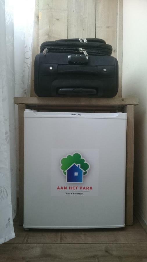 B&B Aan Het Park アイントホーフェン エクステリア 写真